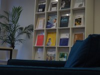 Bibliothek_3.JPG